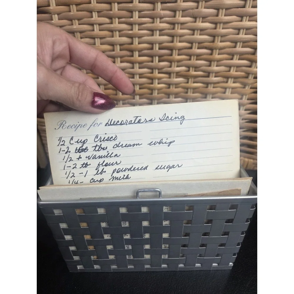 Recipe Box Estate Found Hand Written And Blank Cards Texas North Carolina